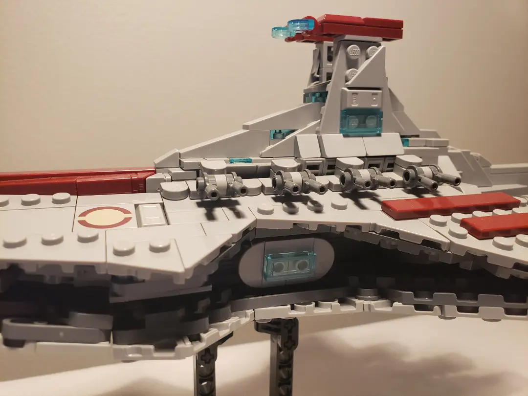 Venator Midi